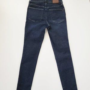 Like-New Madewell 9" Mid Rise Skinny Larkspur Dark Wash Jeans NWOT  Sz 26